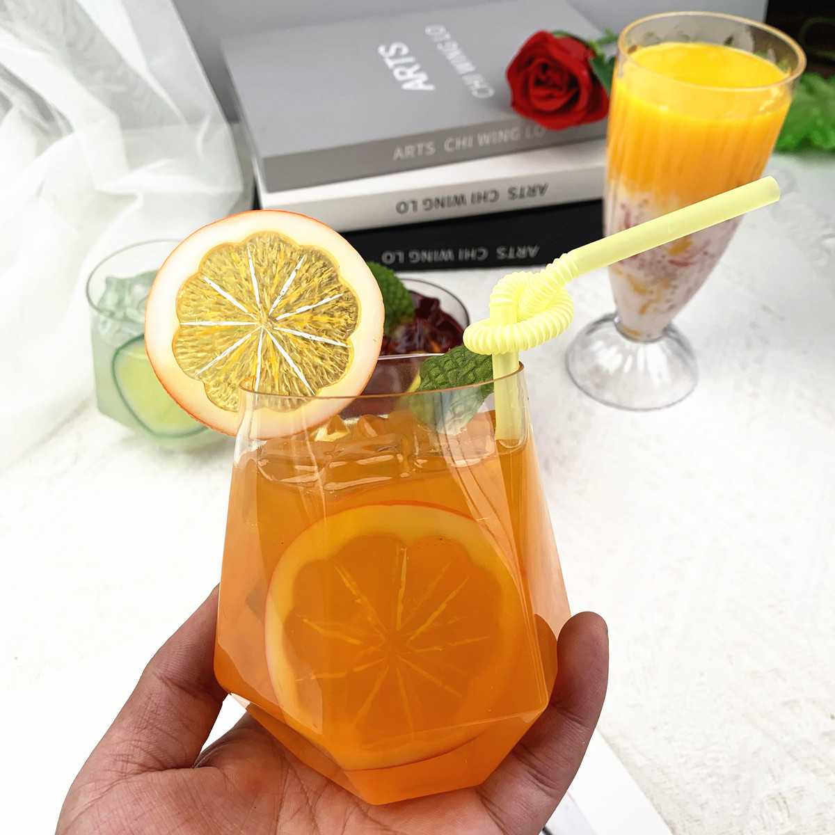 偽物フルーツティーボバミルクティージュースドリンクプロップ、 - Photography Of Food のレビューと価格